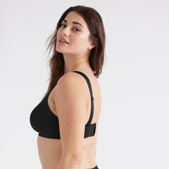 Knix - Padded V-Neck Bra Wide Strap - Picture 3 of 9